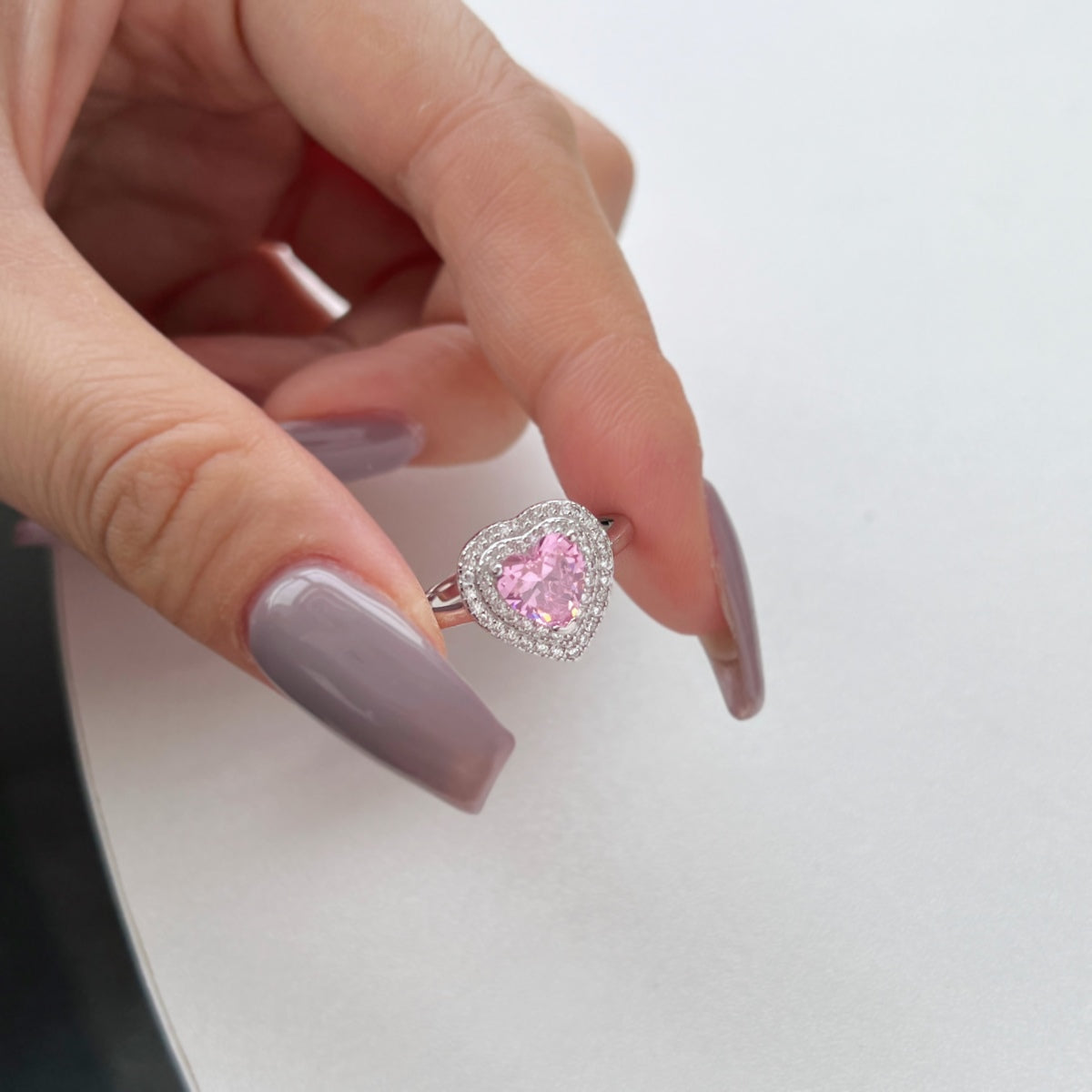 [Amore]Delicate Ebullient Heart Shape Wedding Ring