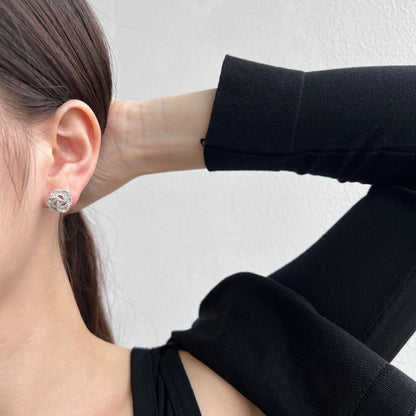 [Amore]Exquisite Flower Shape Daily Earrings
