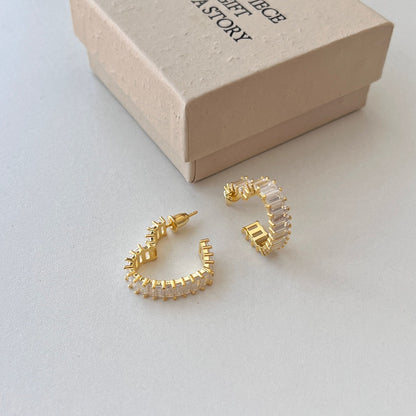 [Amore]Radiant Heart Cutout Earrings