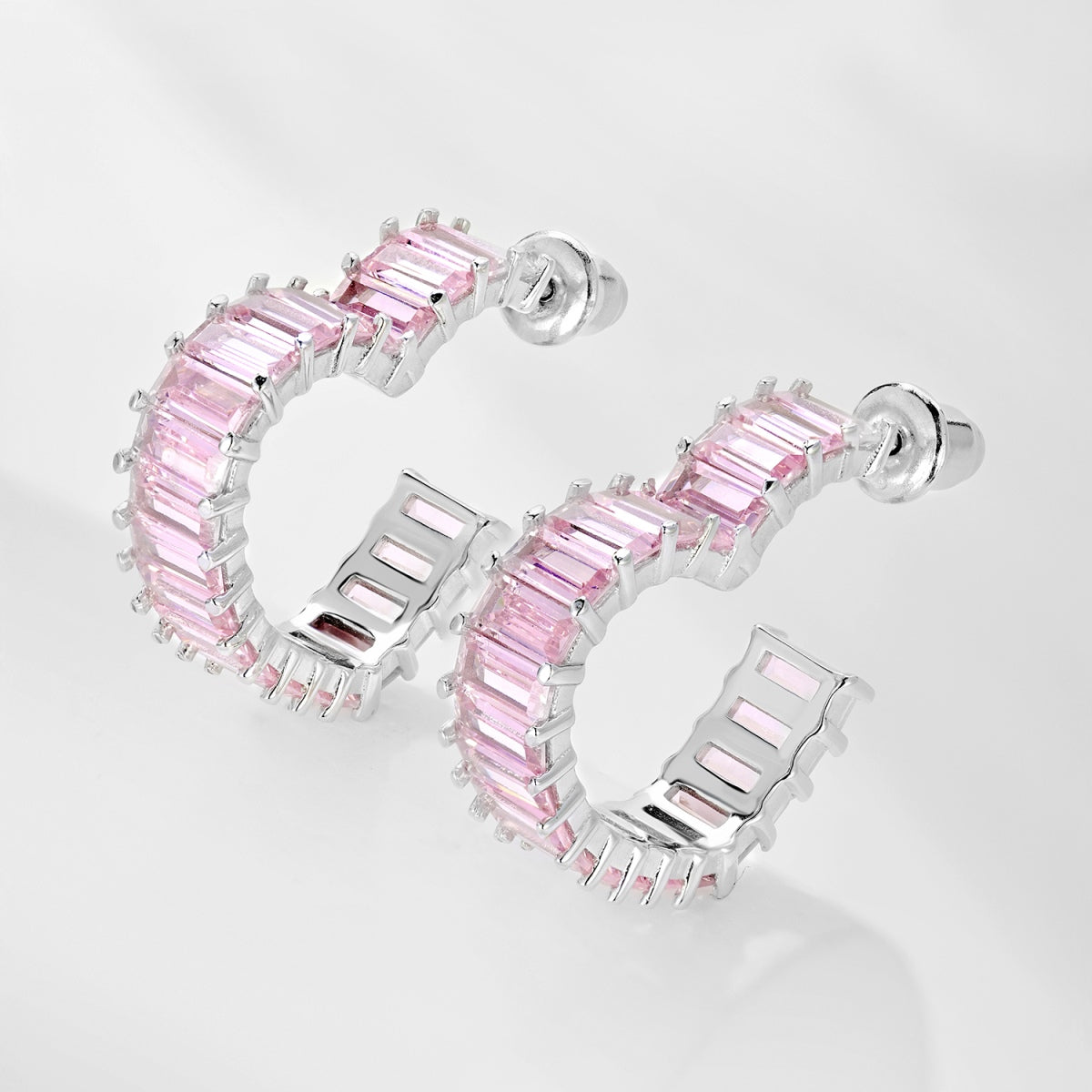 [Amore]Radiant Heart Cutout Earrings