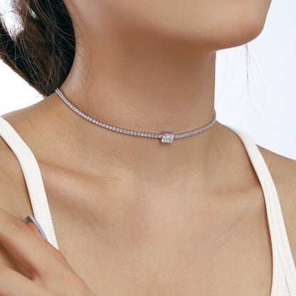[Amore]2.0 carat Ornate Emerald Cut Necklace