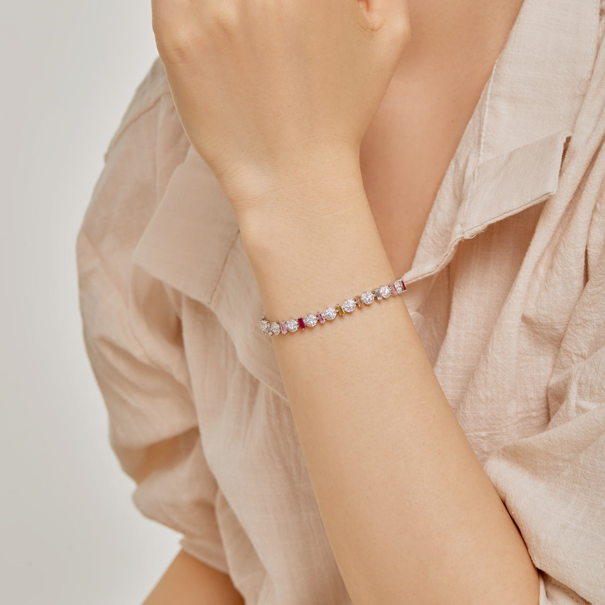 [Amore]Radiant Colorful Round Shape Daily Bracelet