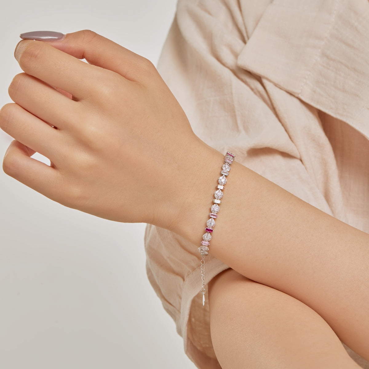 [Amore]Radiant Colorful Round Shape Daily Bracelet
