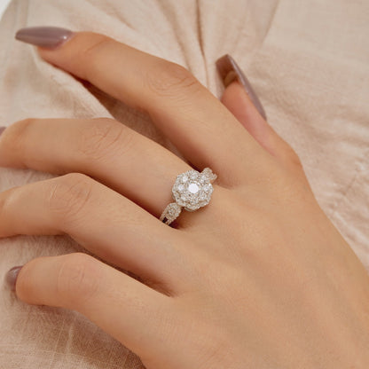 [Amore]Delicate Colorful Round Cut Flower Shape Wedding Ring