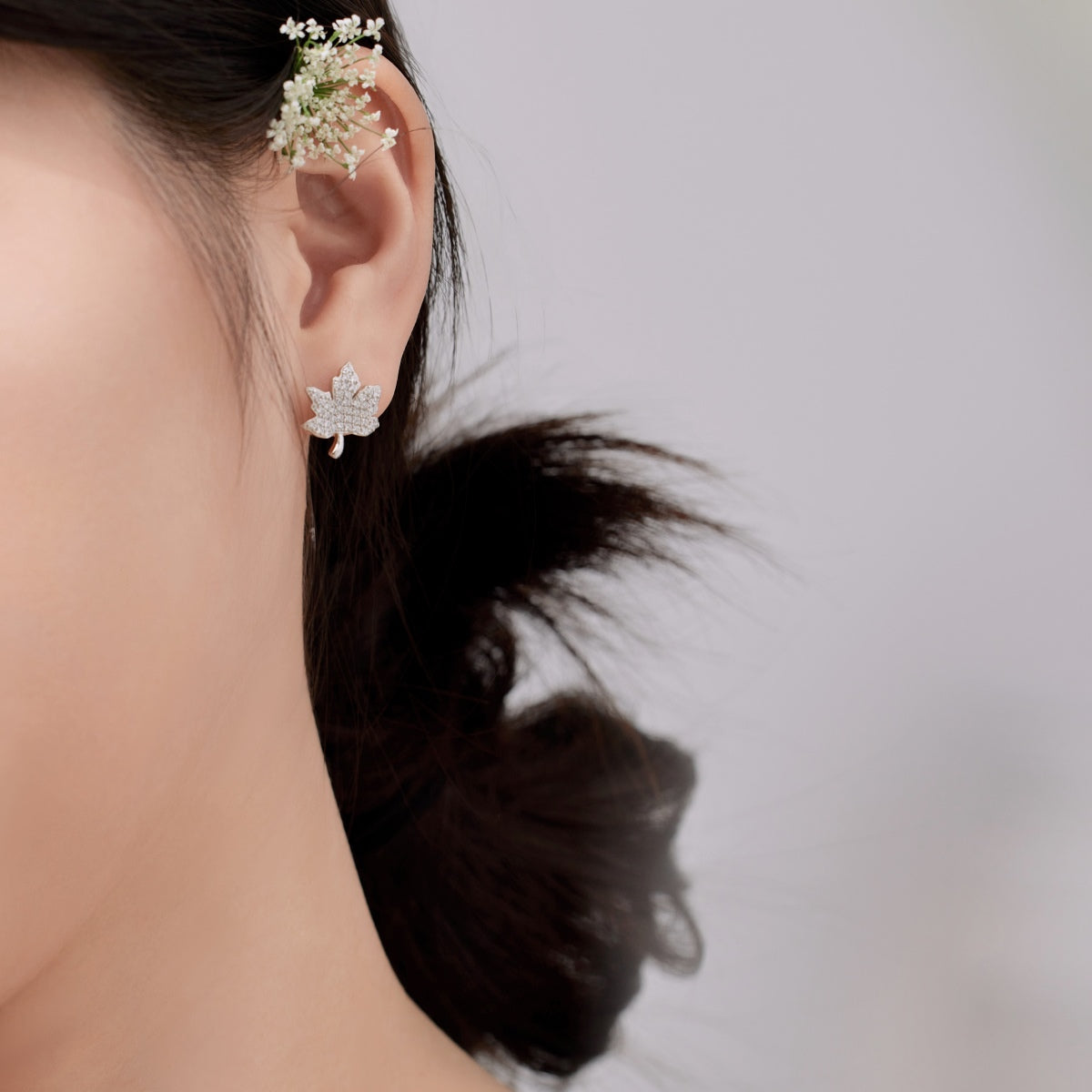 [Amore]Exquisite Maple Leaf Design Earrings