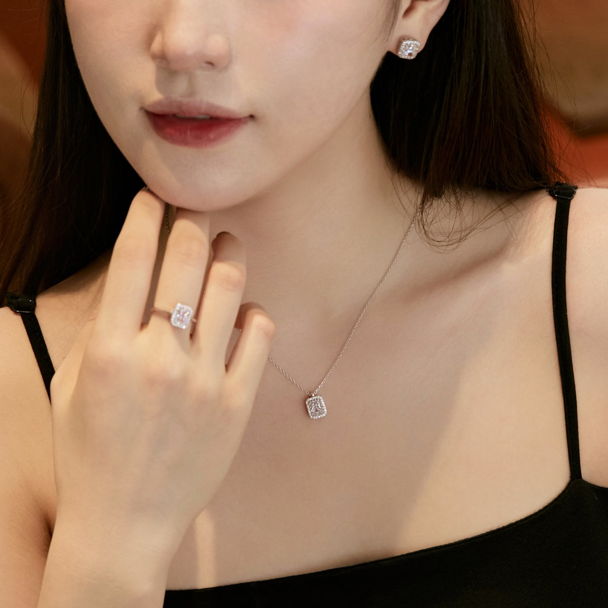 [Amore]1.0 Carat Luxurious Dainty Emerald Cut Daily Earrings