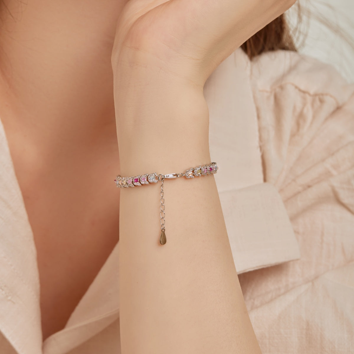 [Amore]Delicate Colorful Multi Cut Daily Bracelet