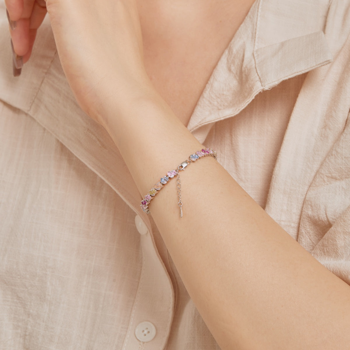 [Amore]Ornate Colorful Flower Shape Party Bracelet
