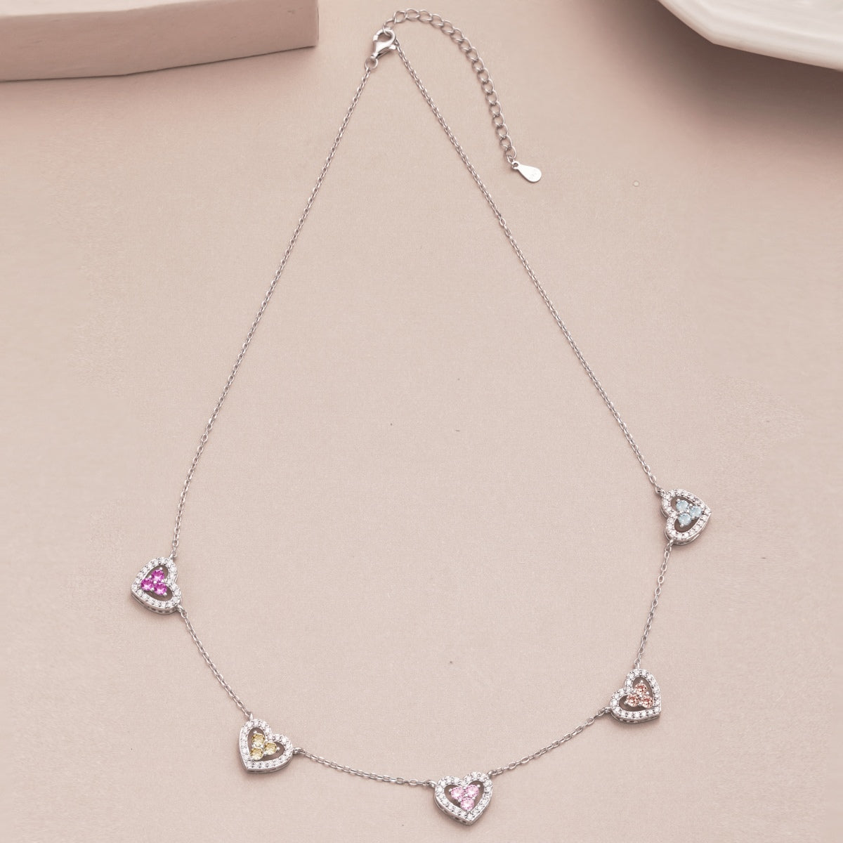 [Amore]Sparkling Five Heart Necklace
