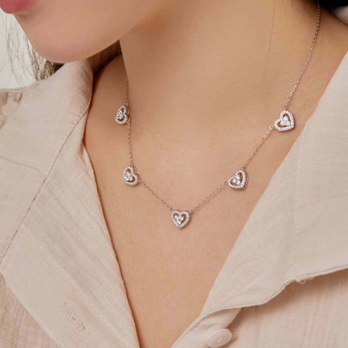 [Amore]Sparkling Five Heart Necklace