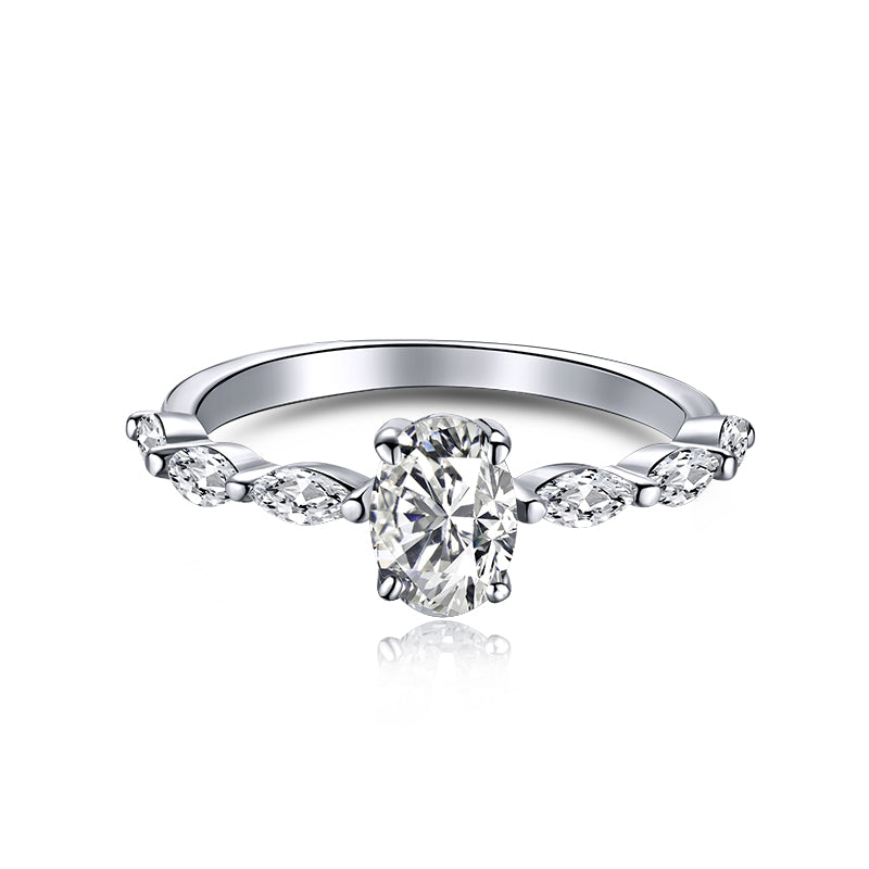 [Amore]0.75 Carat Luxurious Vibrant Elongated Cushion Cut Daily Ring