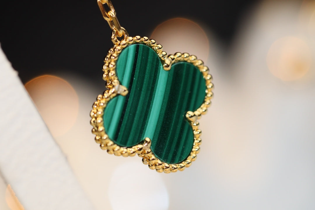 [Amore]CLOVER EARRINGS GOLD MALACHITE DIAMOND 3 MOTIF