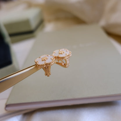 [Amore]LUCKY PINK GOLD WHITE MOP EARRINGS