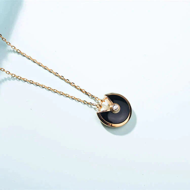 [Amore]AMULETTE GOLD CARNELIAN ONYX NECKLACE