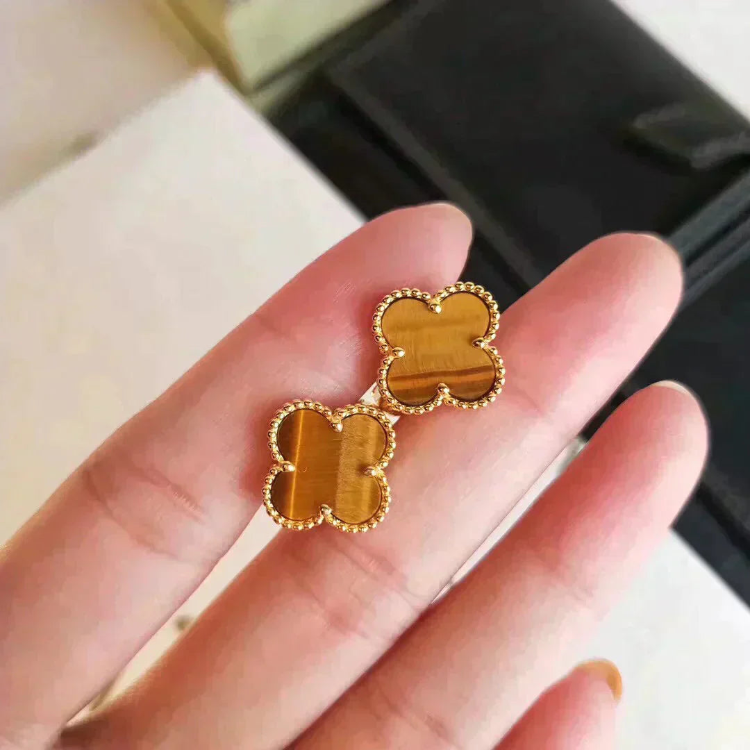 [Amore]CLOVER MEDIUM 1 MOTIFS TIGER EYE EARRINGS