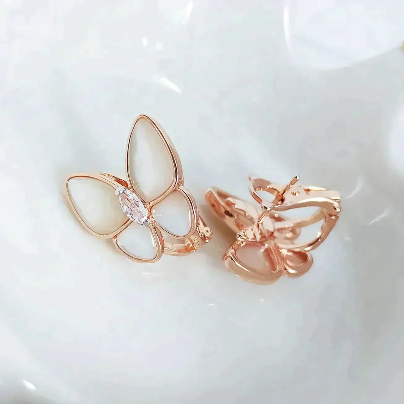 [Amore]BUTTERFLY MOP DIAMOND EARRINGS
