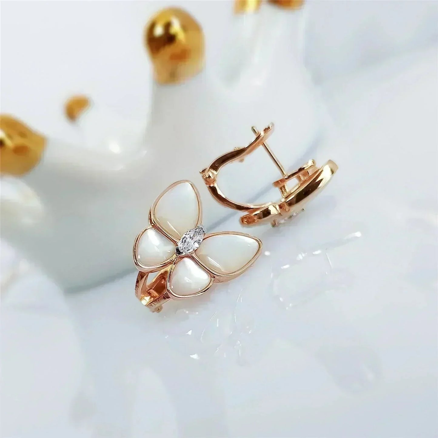 [Amore]BUTTERFLY MOP DIAMOND EARRINGS
