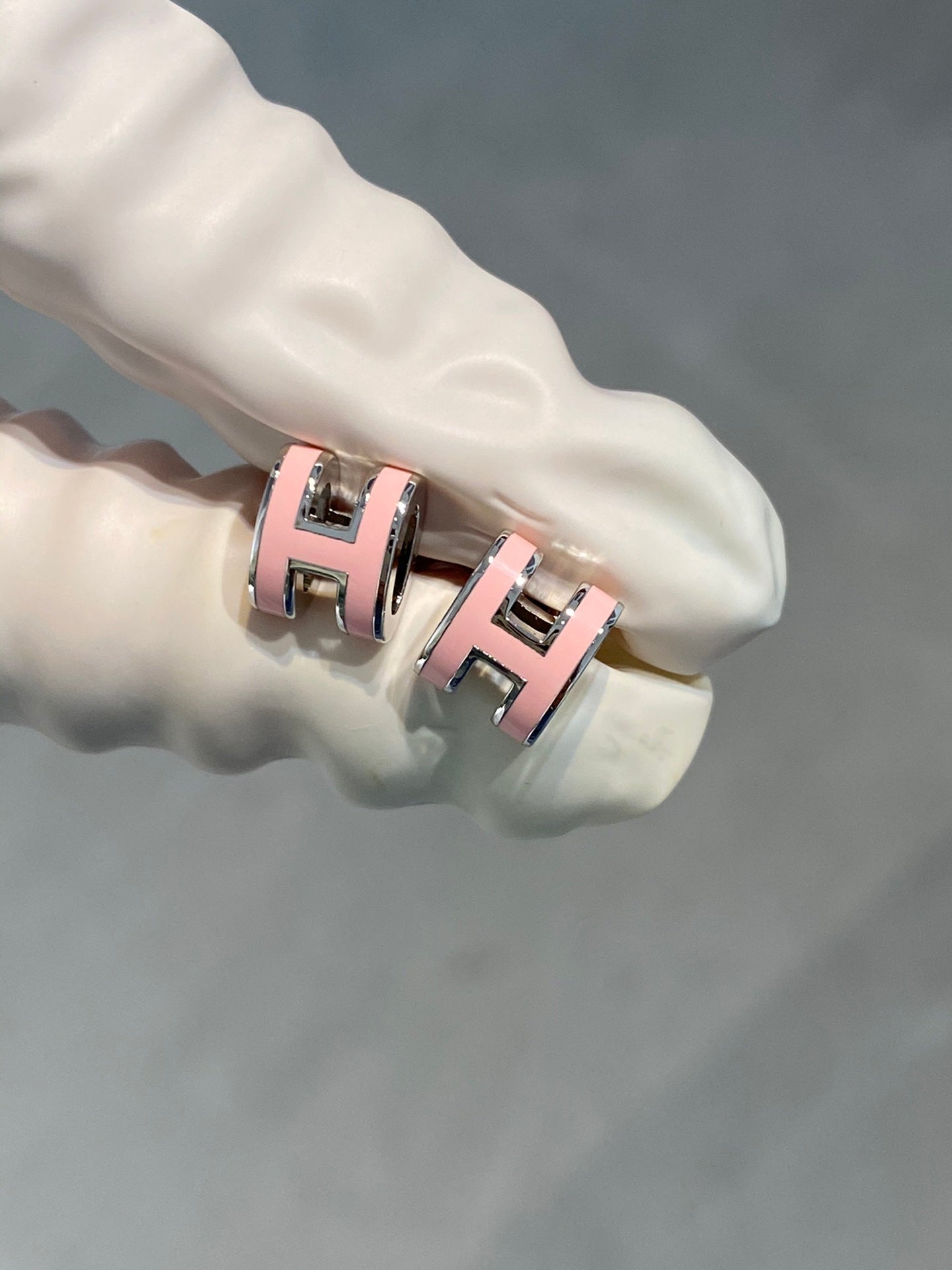 [Amore]MINI POP H SILVER EARRINGS PINK
