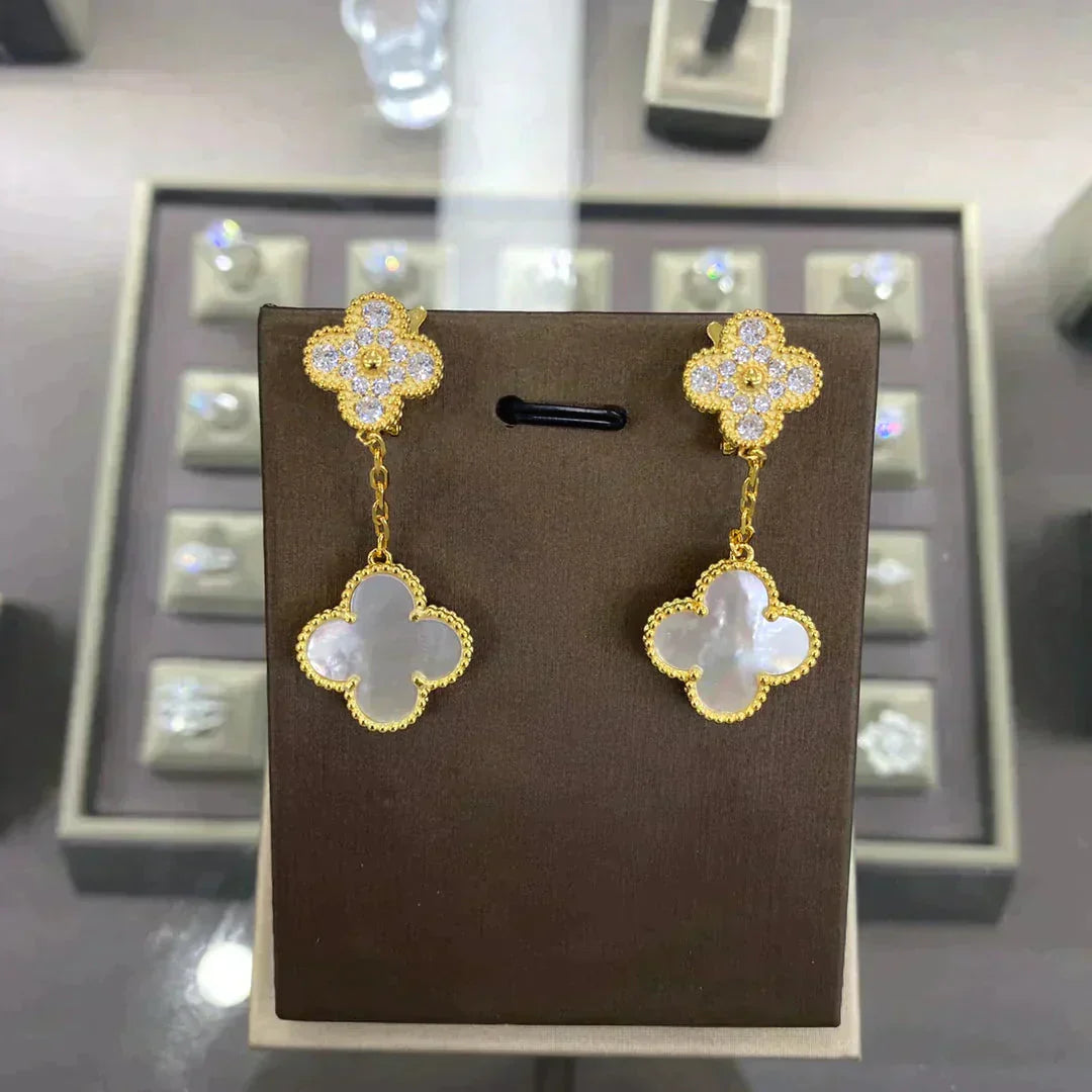 [Amore]CLOVER  2 MOTIFS  DIAMOND  EARRINGS (MULTIPLE CHOICESç´
