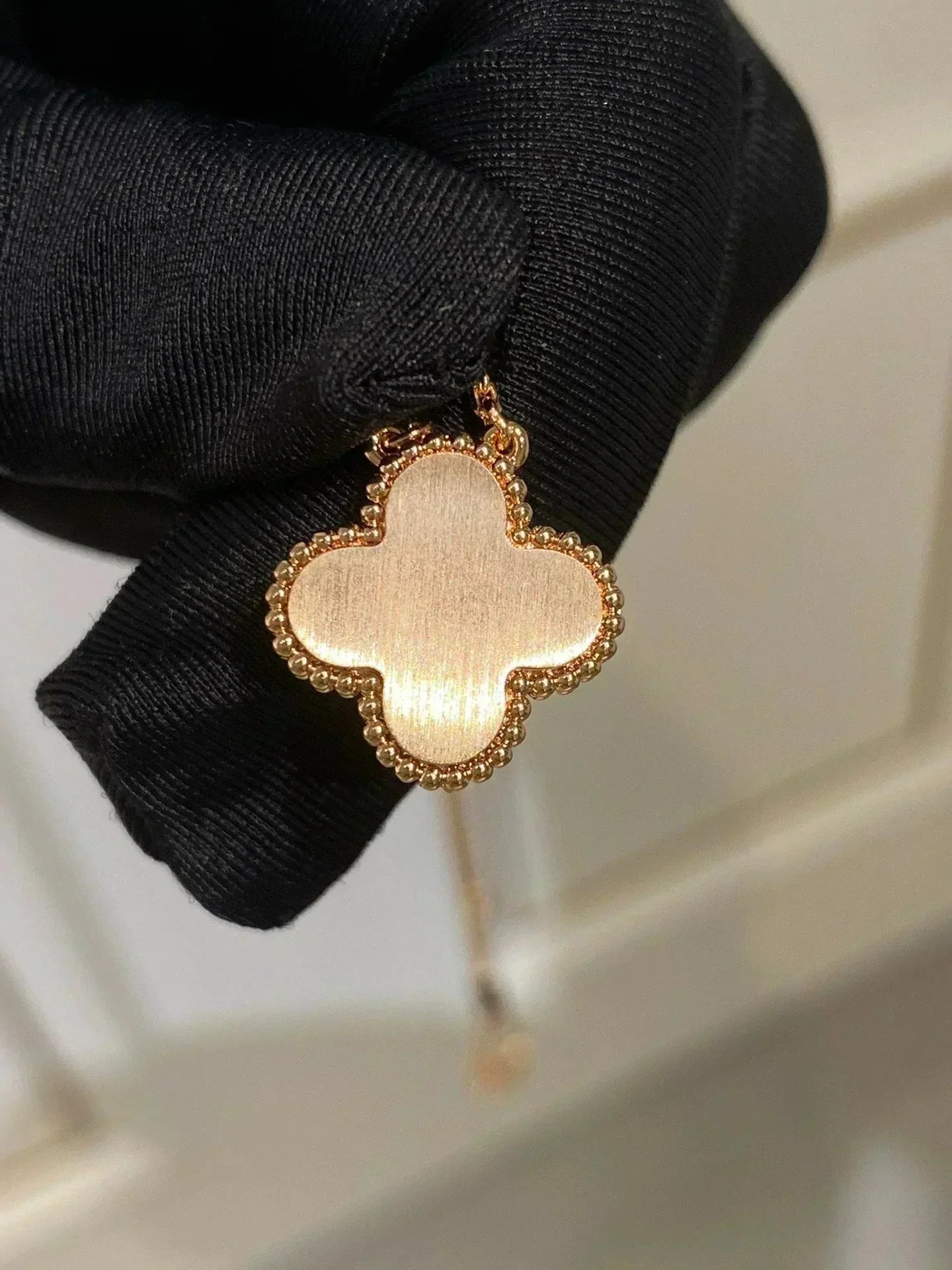 [Amore]CLOVER 15MM DIAMOND RHODONITE NECKLACE