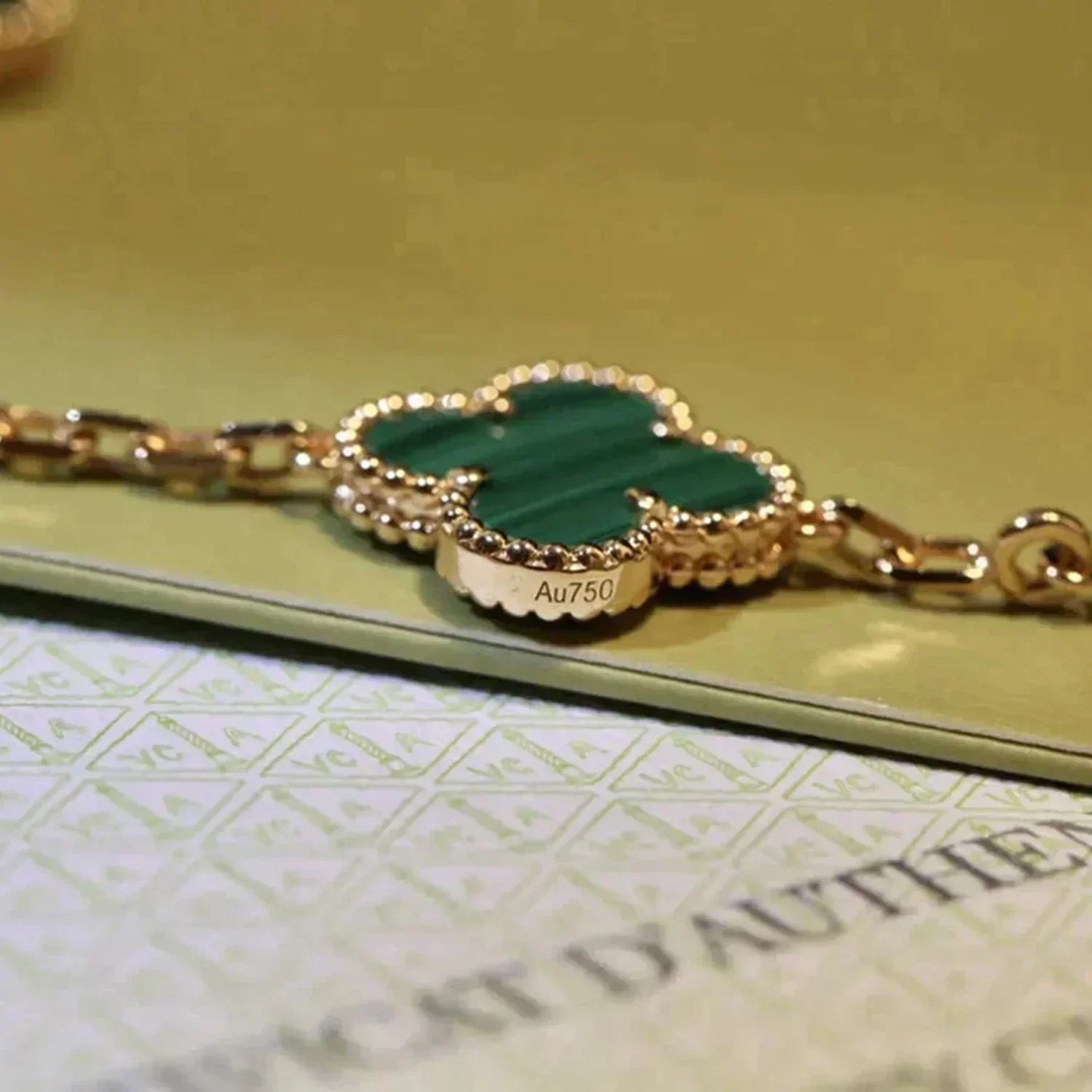 [Amore] CLOVER 5 MOTIF MALACHITE BRACELET COLLECTION