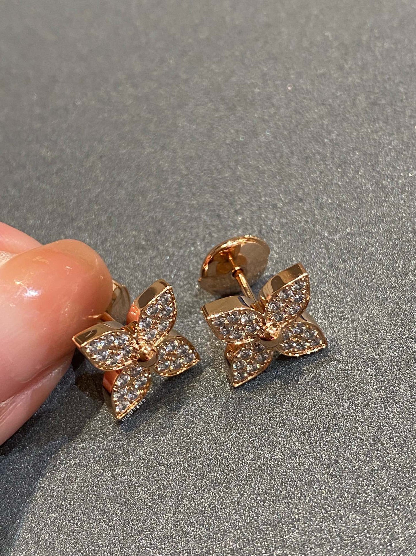 [Amore]STAR DIAMOND EARRINGS