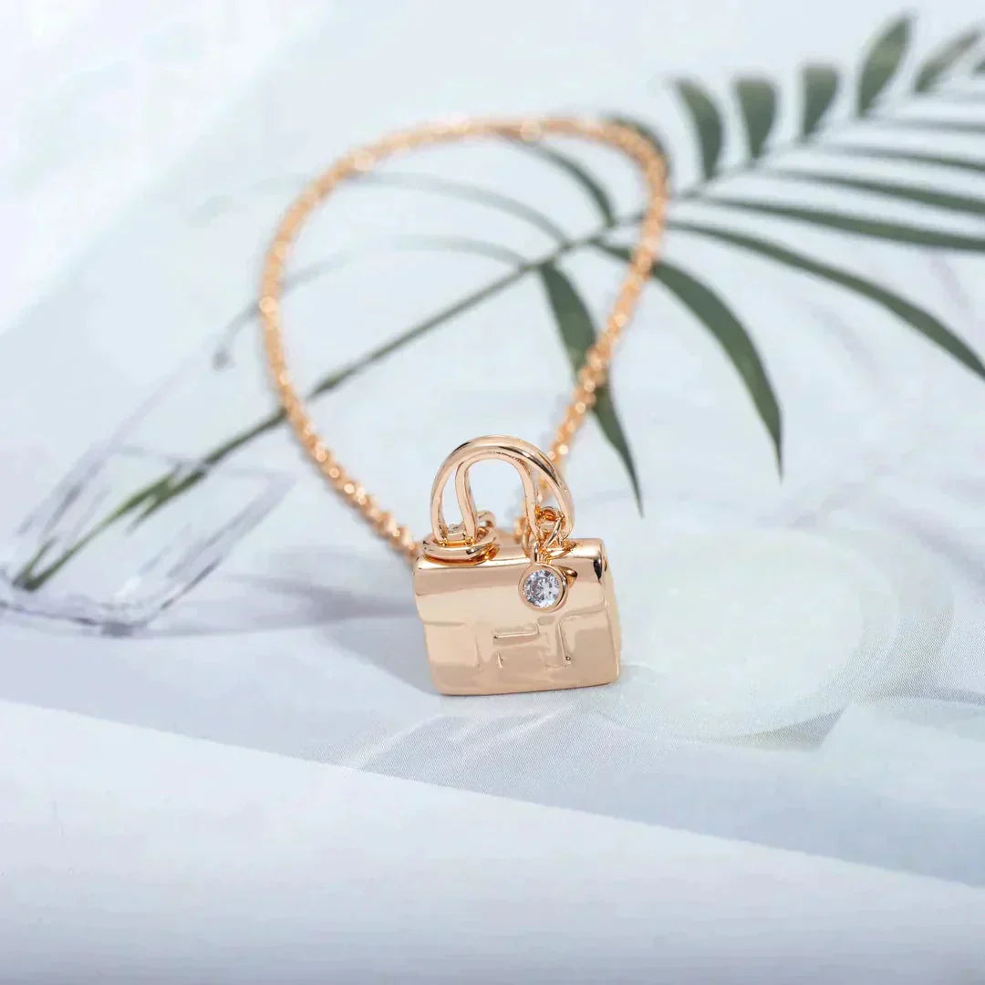 [Amore]AMULETTE PEDANT ROSE GOLD NECKLACE