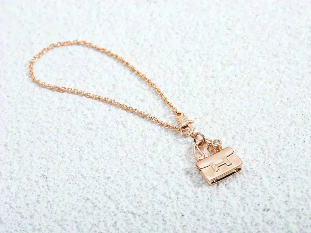 [Amore]AMULETTE PEDANT ROSE GOLD NECKLACE