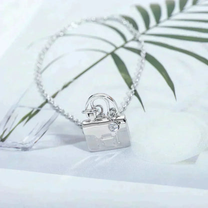 [Amore]AMULETTE PEDANT SILVER NECKLACE