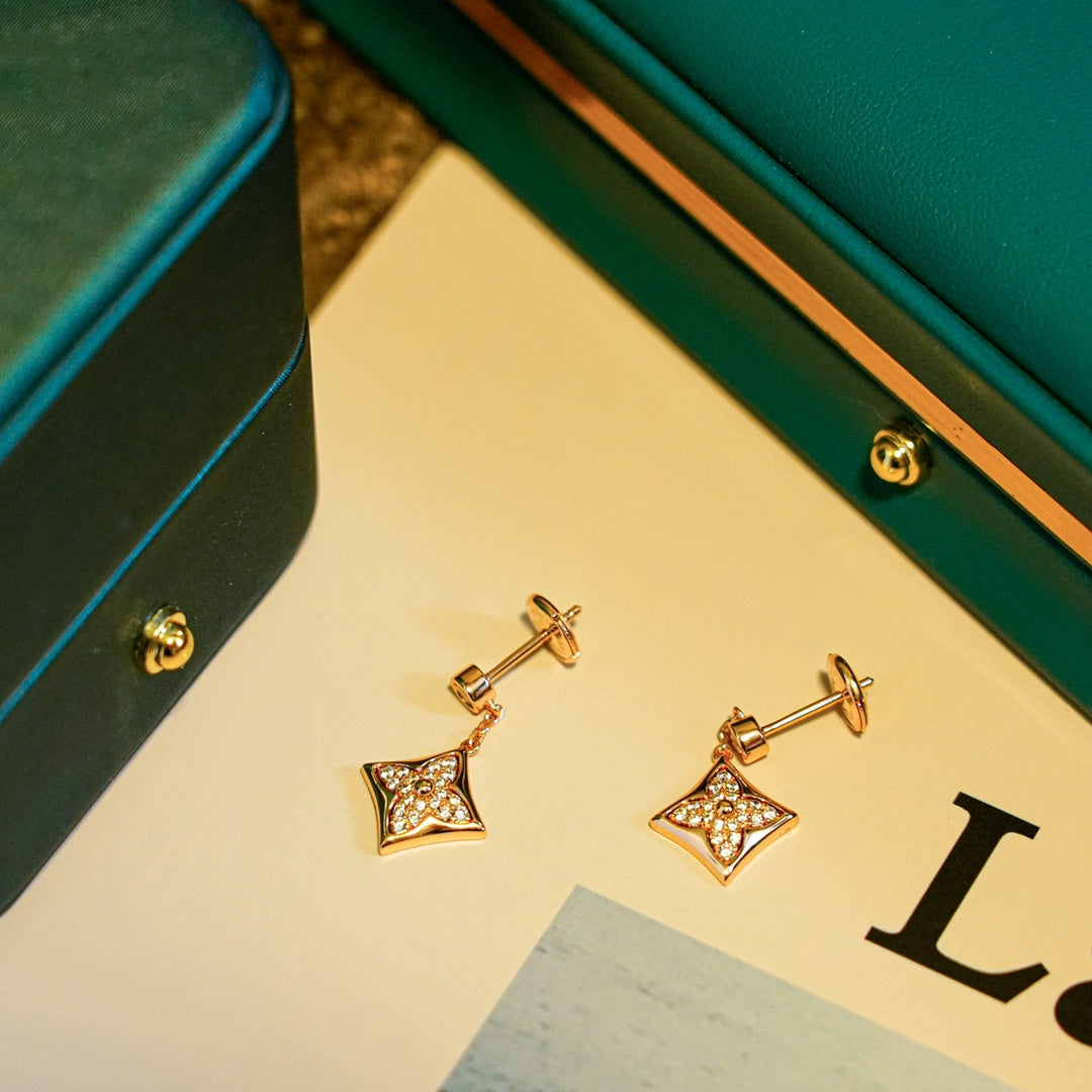 [Amore]STAR DIAMONDS EARRINGS GOLD