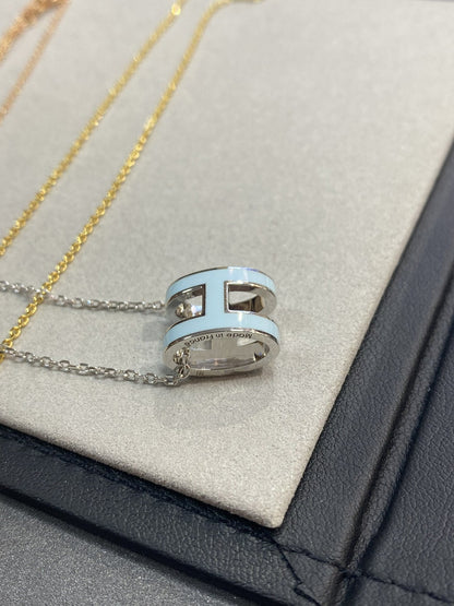 [Amore]POP H LIGHT BLUE NECKLACE