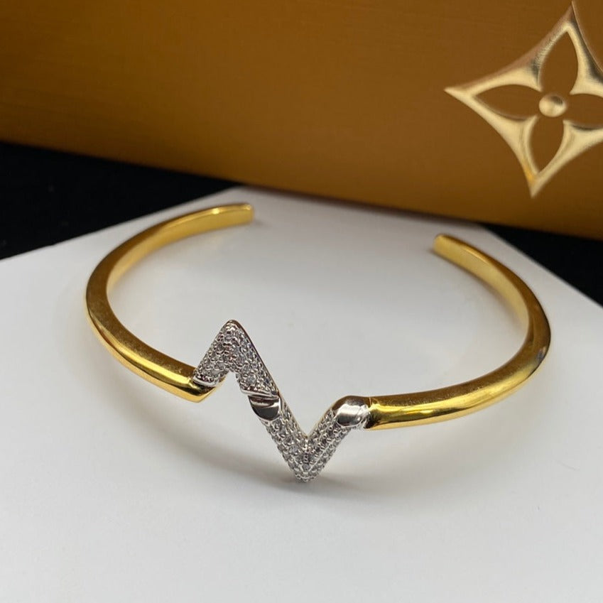 [Amore]VOLTE UPSITE DOWN DIAMOND GOLD OPEN BRACELET