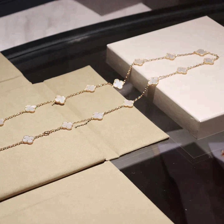 [Amore]CLOVER 20 MOTIFS WHITE MOP NECKLACE