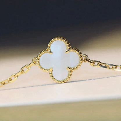 [Amore]CLOVER 20 MOTIFS WHITE MOP NECKLACE