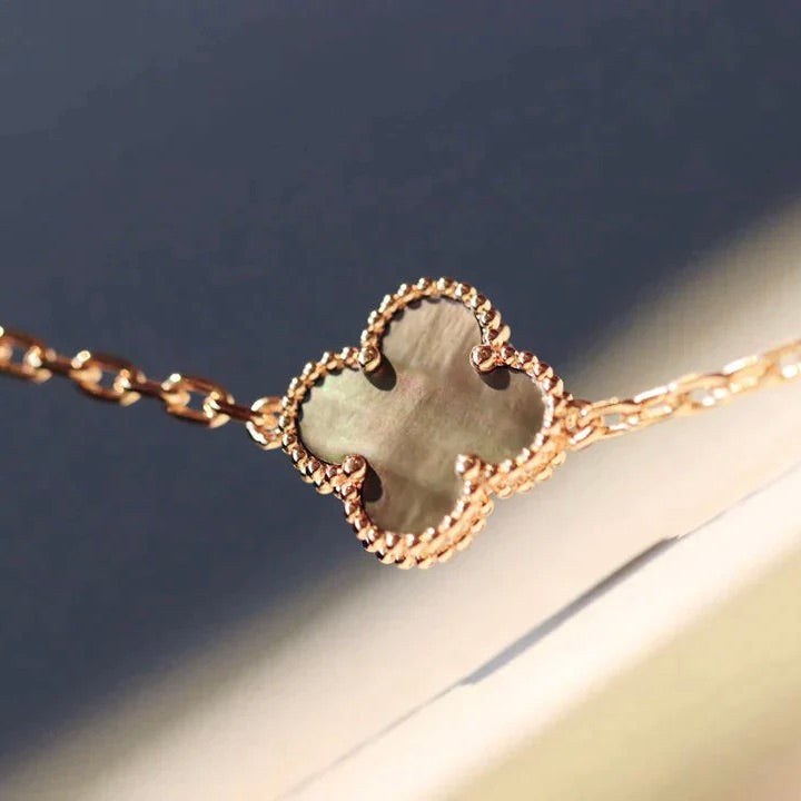 [Amore]CLOVER 20 MOTIFS LASER DIAMOND NECKLACE