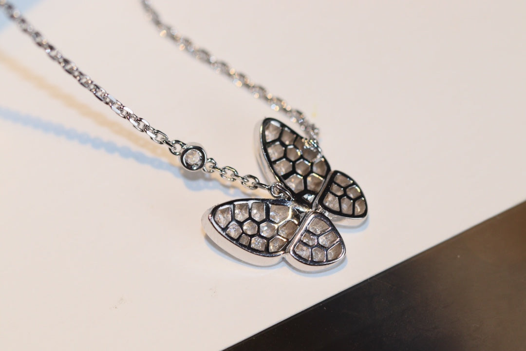 [Amore]BUTTERFLY DIAMOND NECKLACE
