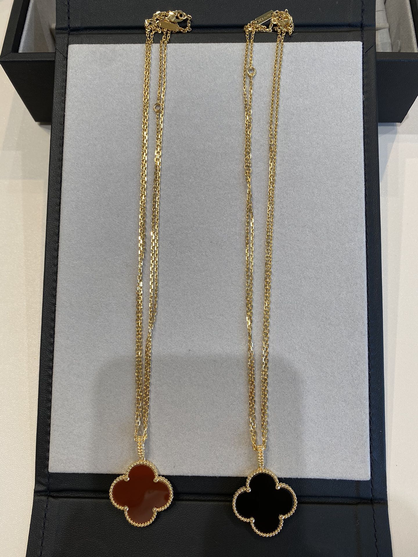 [Amore]CLOVER 25MM NECKLACE GOLD CARNELIAN