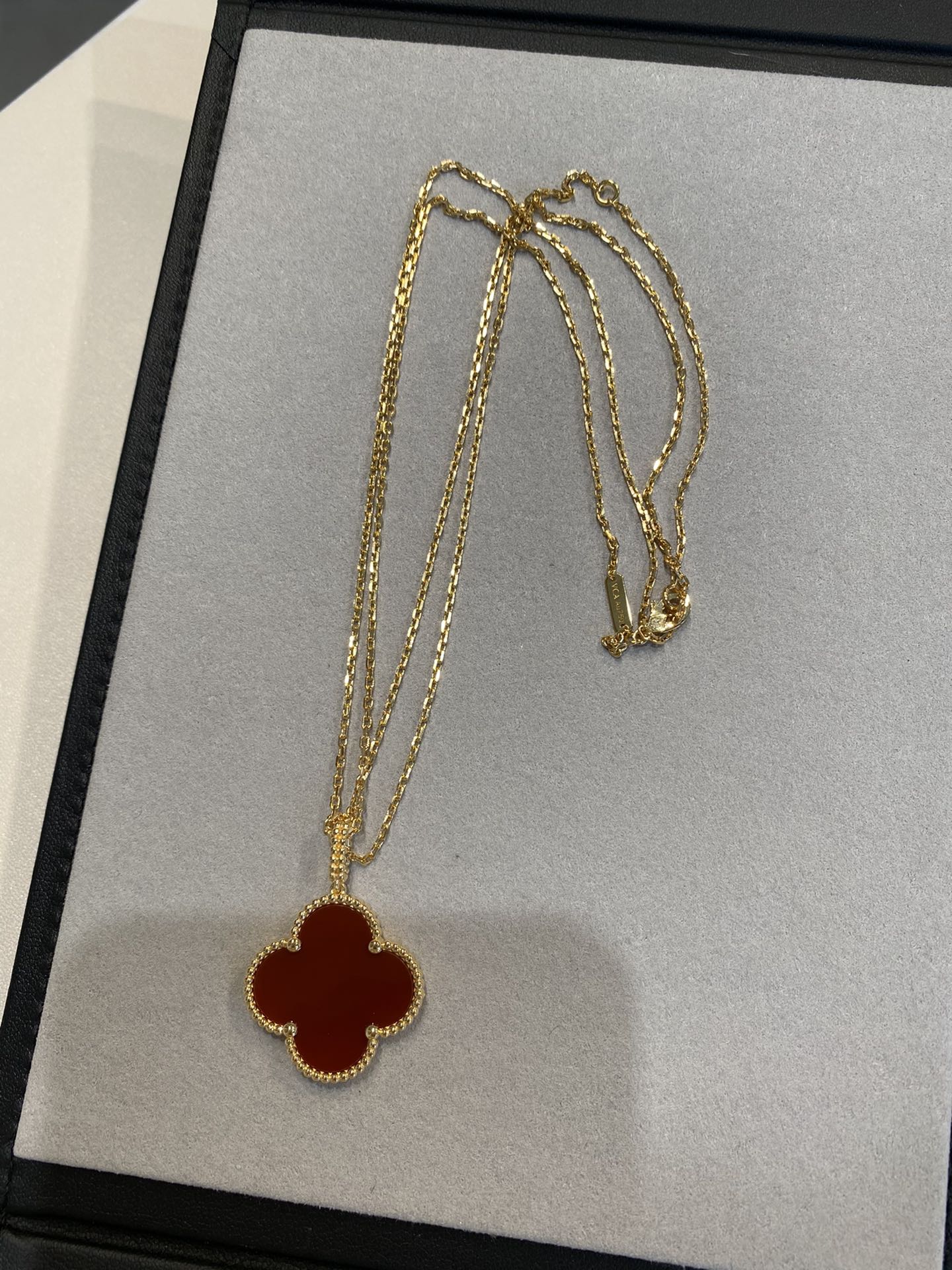 [Amore]CLOVER 25MM NECKLACE GOLD CARNELIAN