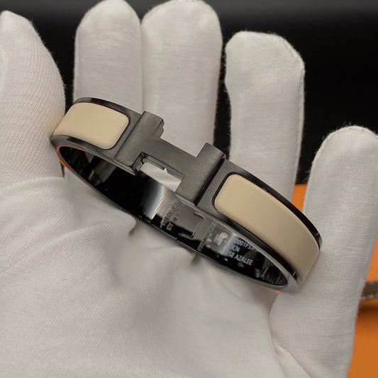 [Amore]H BRACELET 12MM BLACK BEIGE CERAMIC