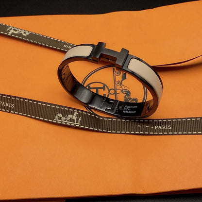 [Amore]H BRACELET 12MM BLACK BEIGE CERAMIC