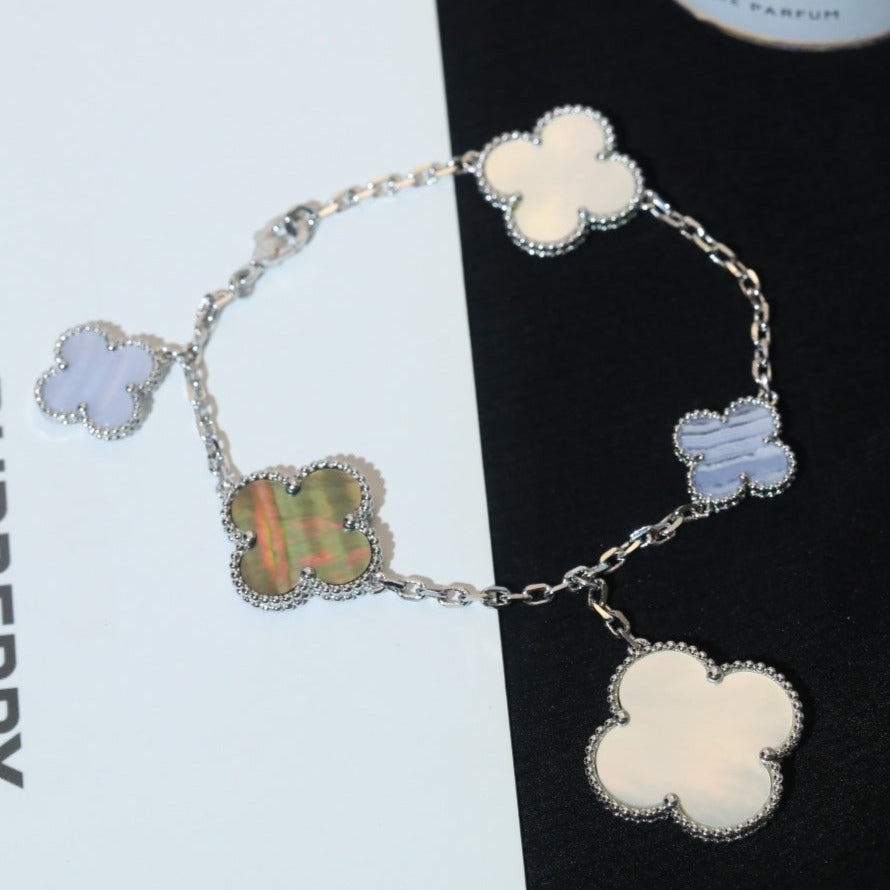 [Amore]CLOVER BRACELET 5 MOTIFS MOP CHALCEDONY SILVER