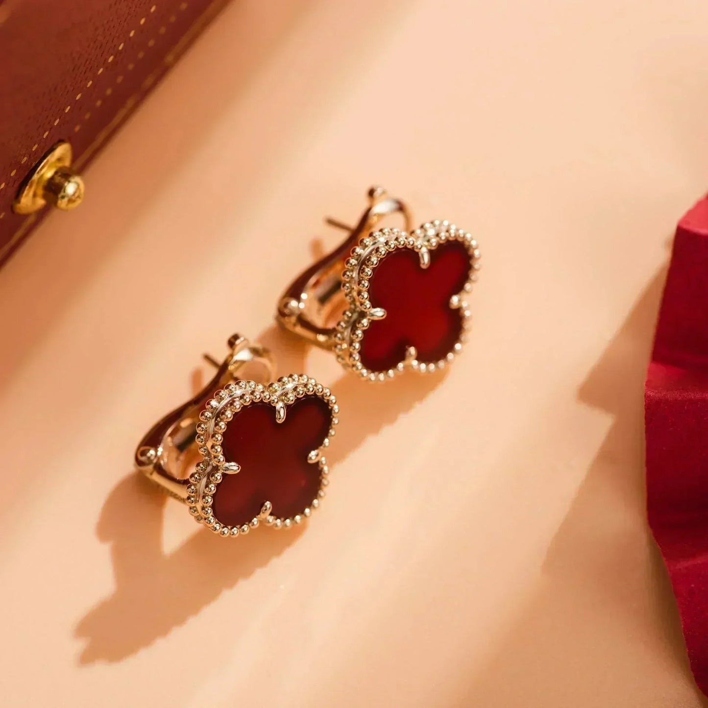[Amore]CLOVER MEDIUM 1 MOTIFS CARNELIAN  EARRINGS