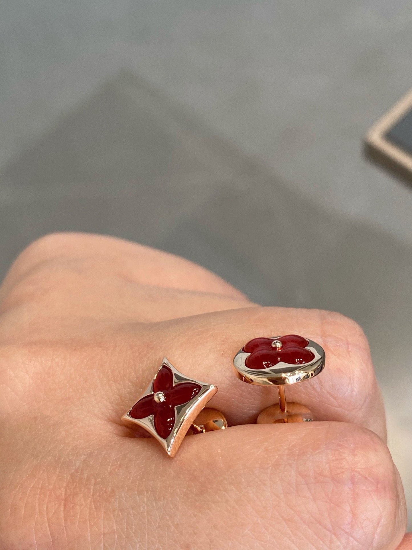 [Amore]STAR AND SUN PINK GOLD CARNELIAN STUD EARRINGS