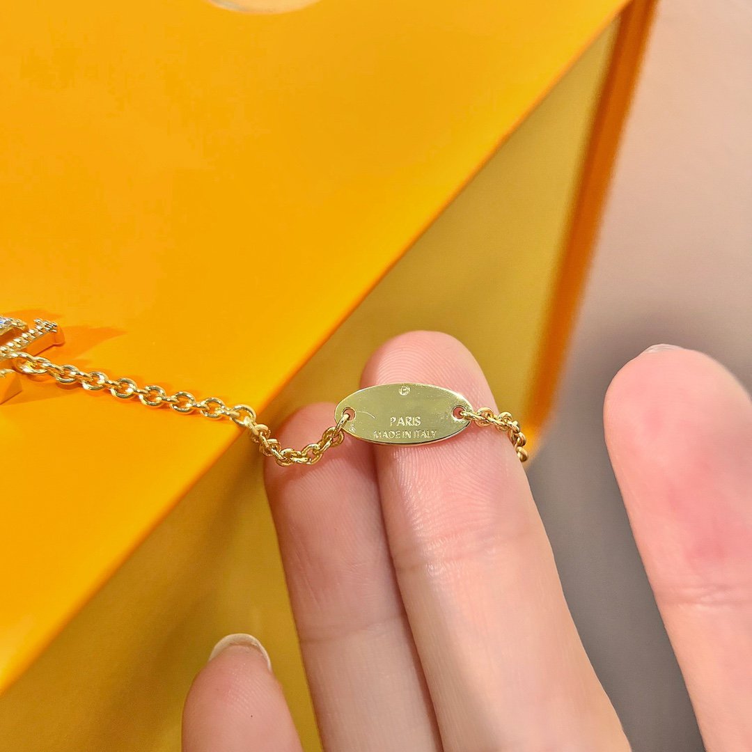 [Amore]LOGO STAR MOTIF GOLD BRACELET