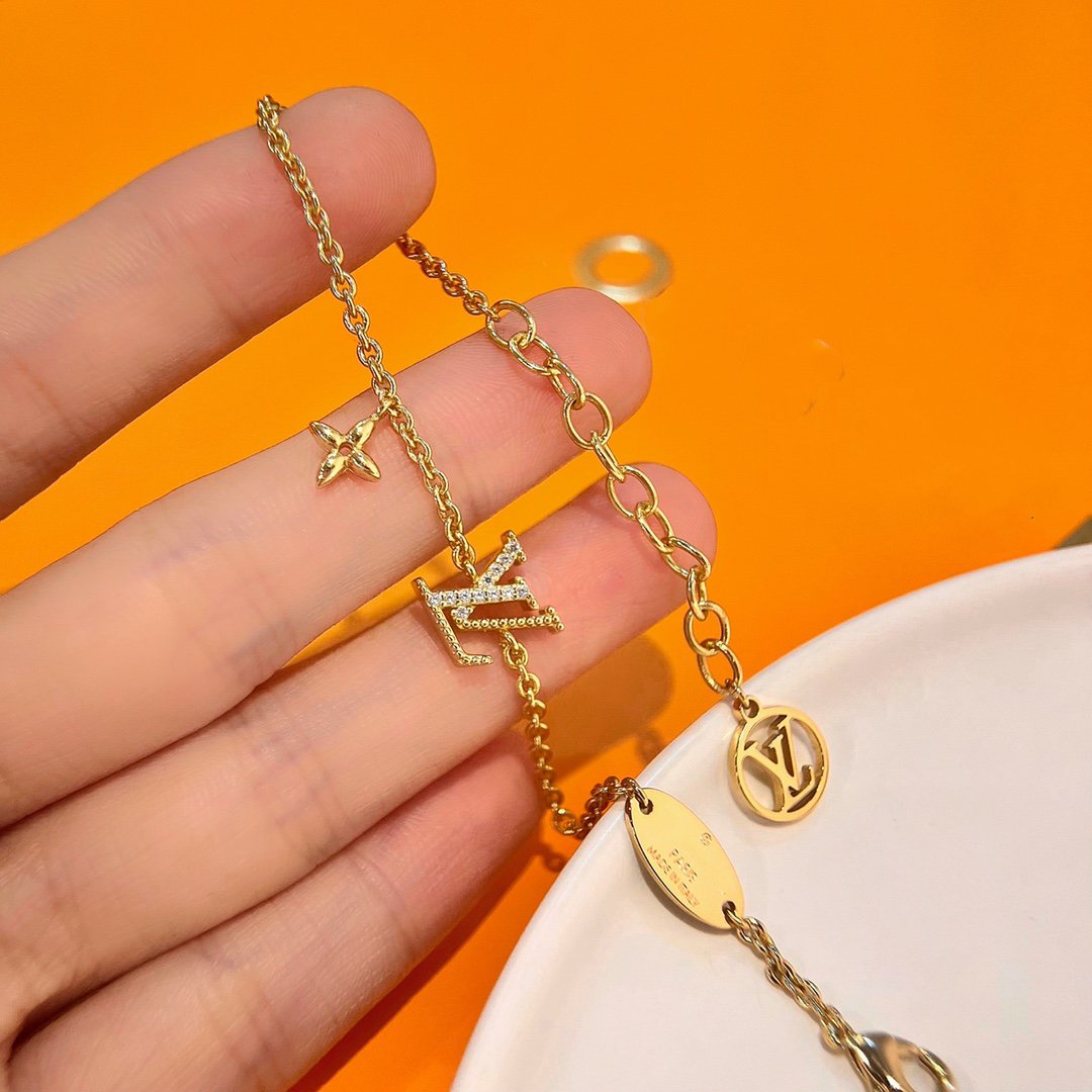 [Amore]LOGO STAR MOTIF GOLD BRACELET