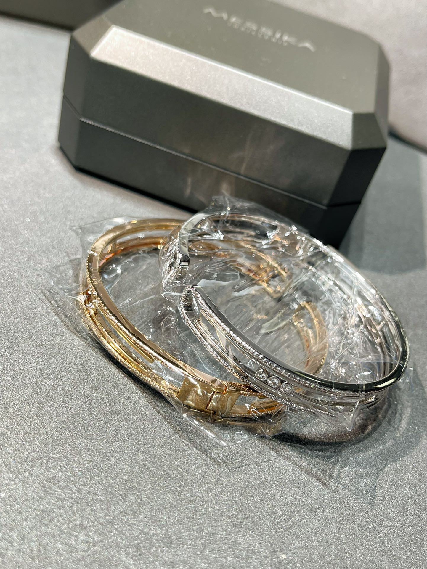 [Amore]MOVE 10TH PAVED DIAMOND BRACELET