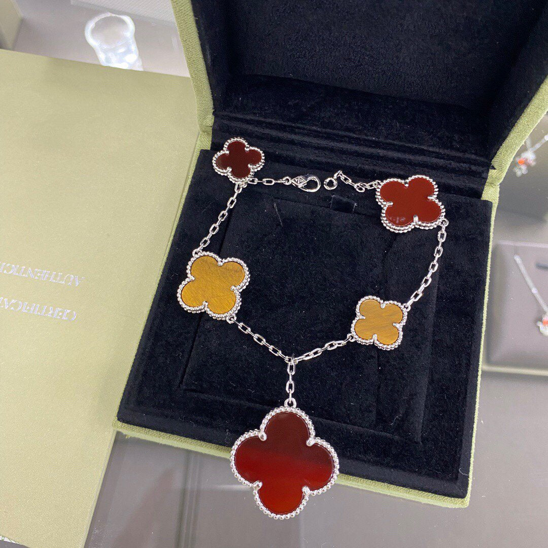 [Amore]CLOVER 5 MOTIFS SIVLER CARNELIAN TIGER EYE BRACELET