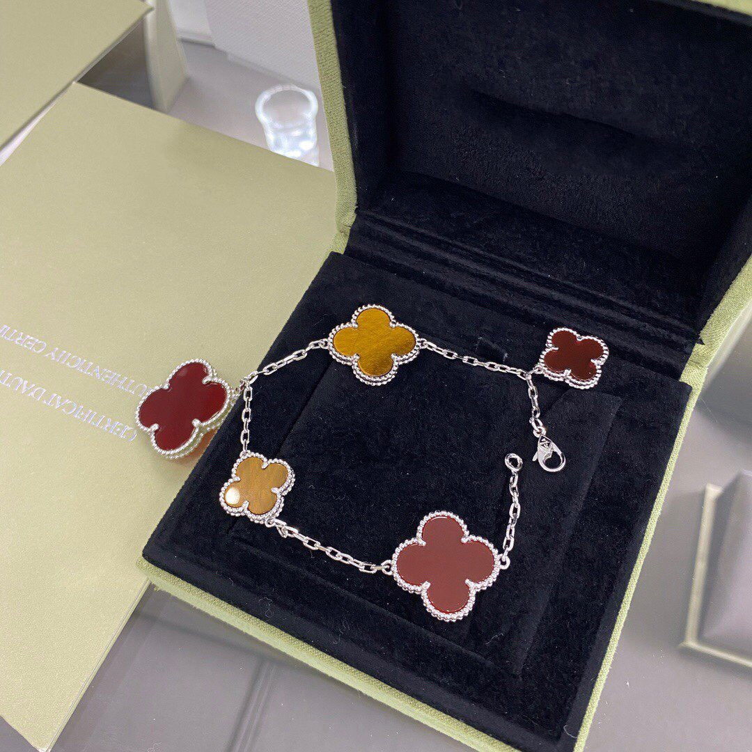 [Amore]CLOVER 5 MOTIFS SIVLER CARNELIAN TIGER EYE BRACELET