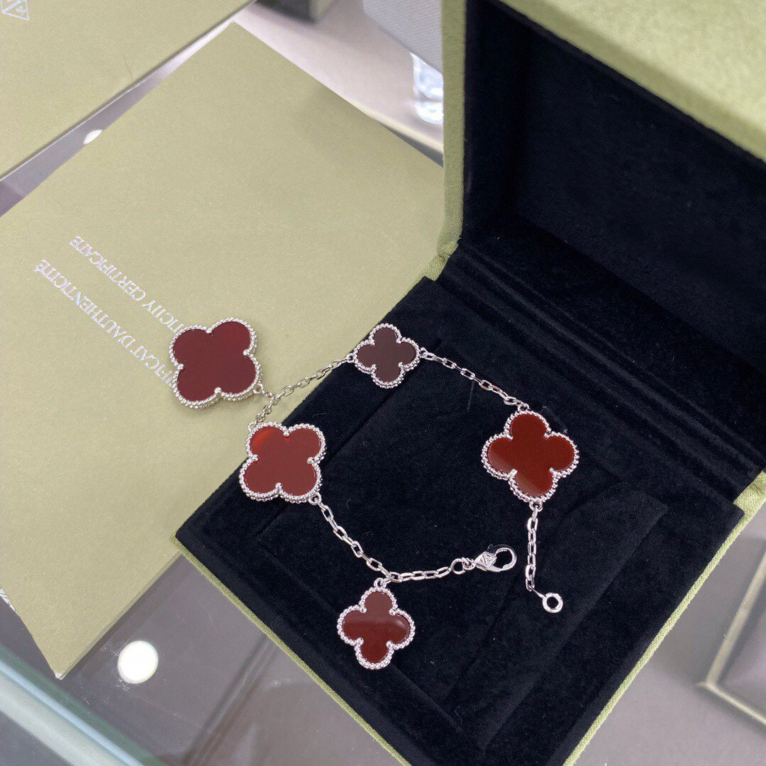 [Amore]CLOVER 5 MOTIFS SIVLER CARNELIAN BRACELET