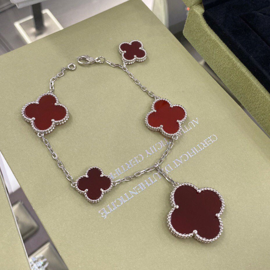 [Amore]CLOVER 5 MOTIFS SIVLER CARNELIAN BRACELET